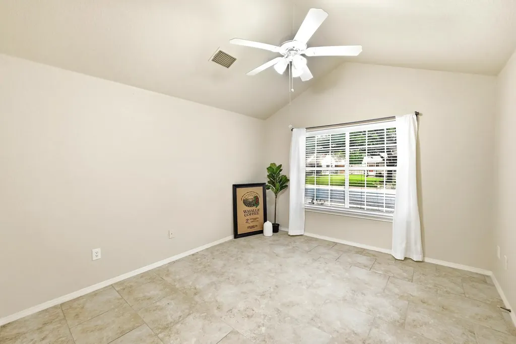 186 Prairie Springs Loop Georgetown TX 78626