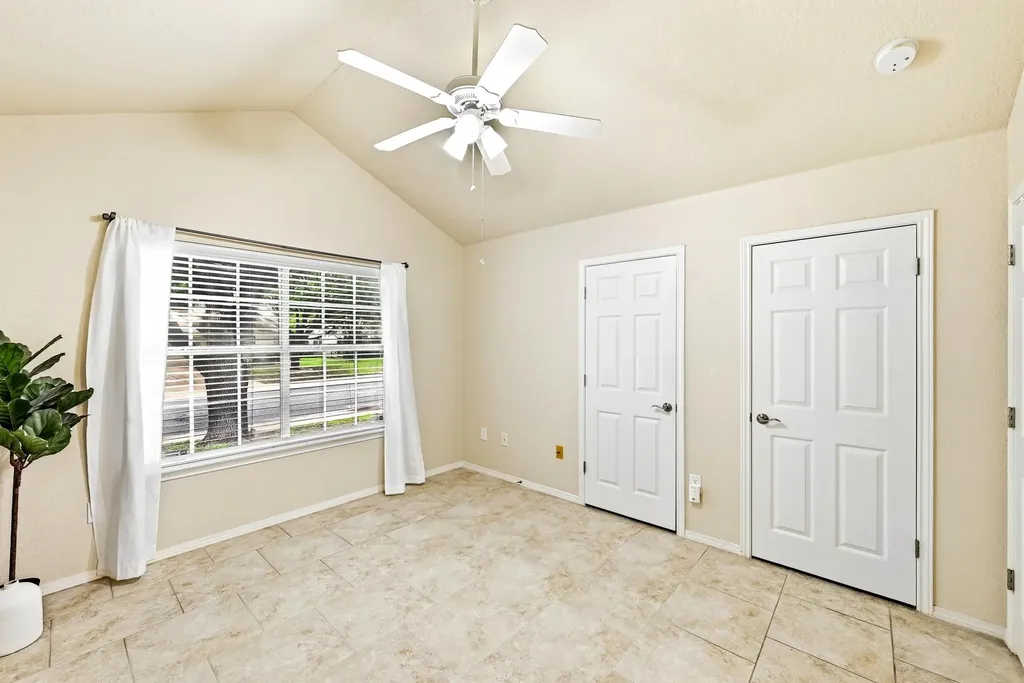 186 Prairie Springs Loop Georgetown TX 78626