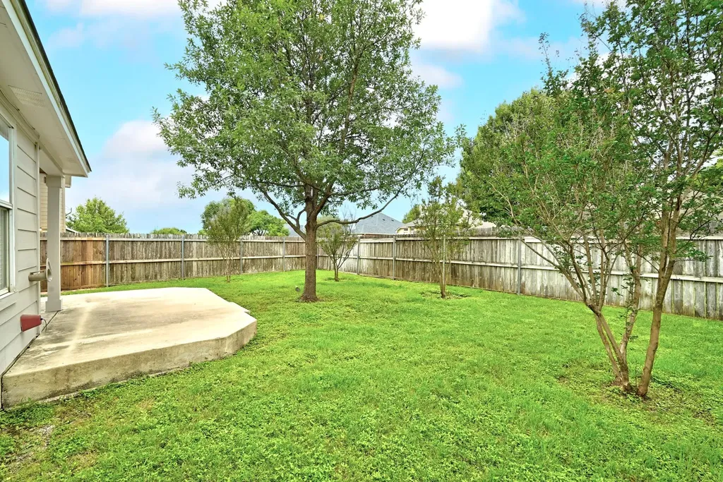 186 Prairie Springs Loop Georgetown TX 78626
