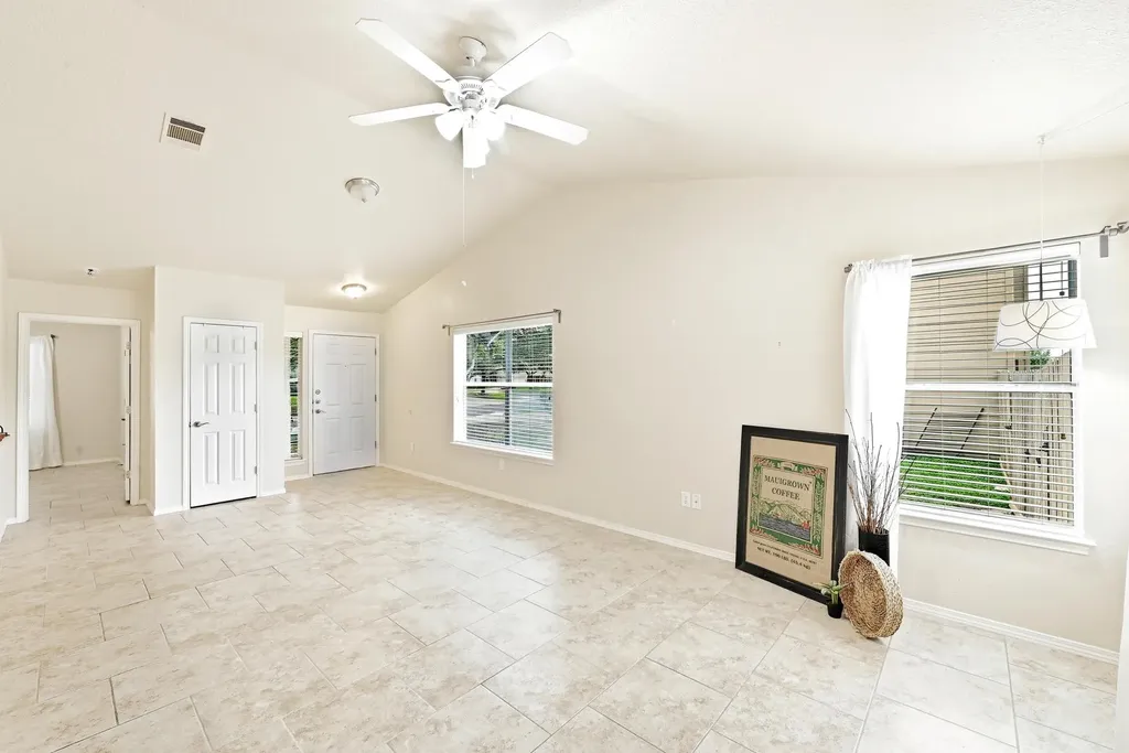 186 Prairie Springs Loop Georgetown TX 78626