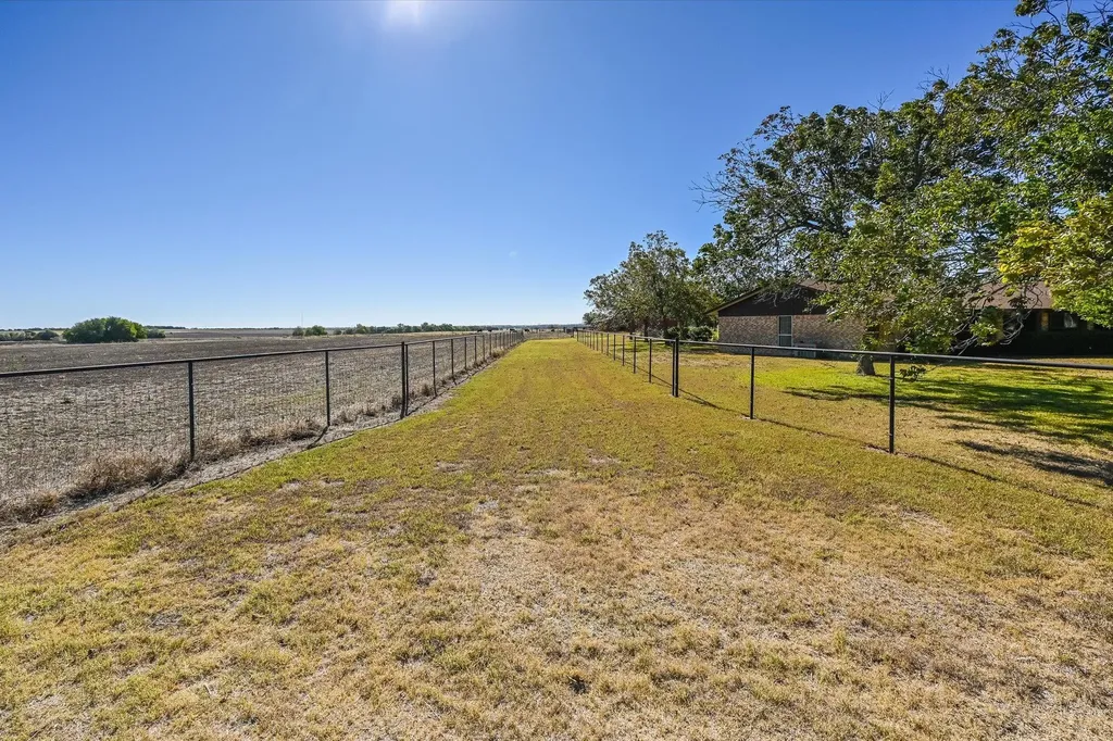 958 County Road 124 Georgetown TX 78626