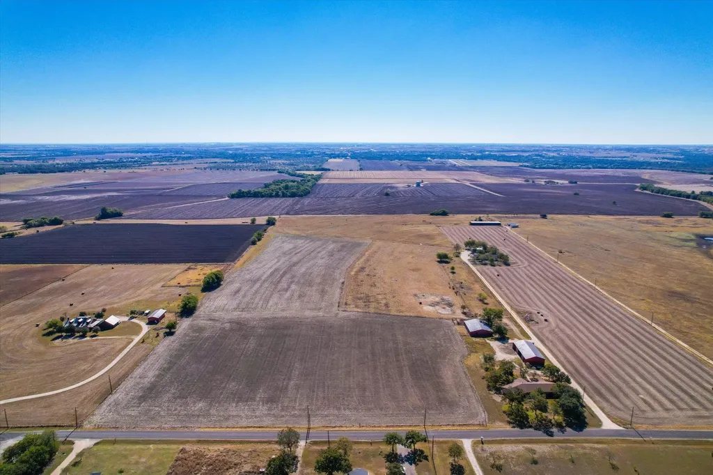 958 County Road 124 Georgetown TX 78626