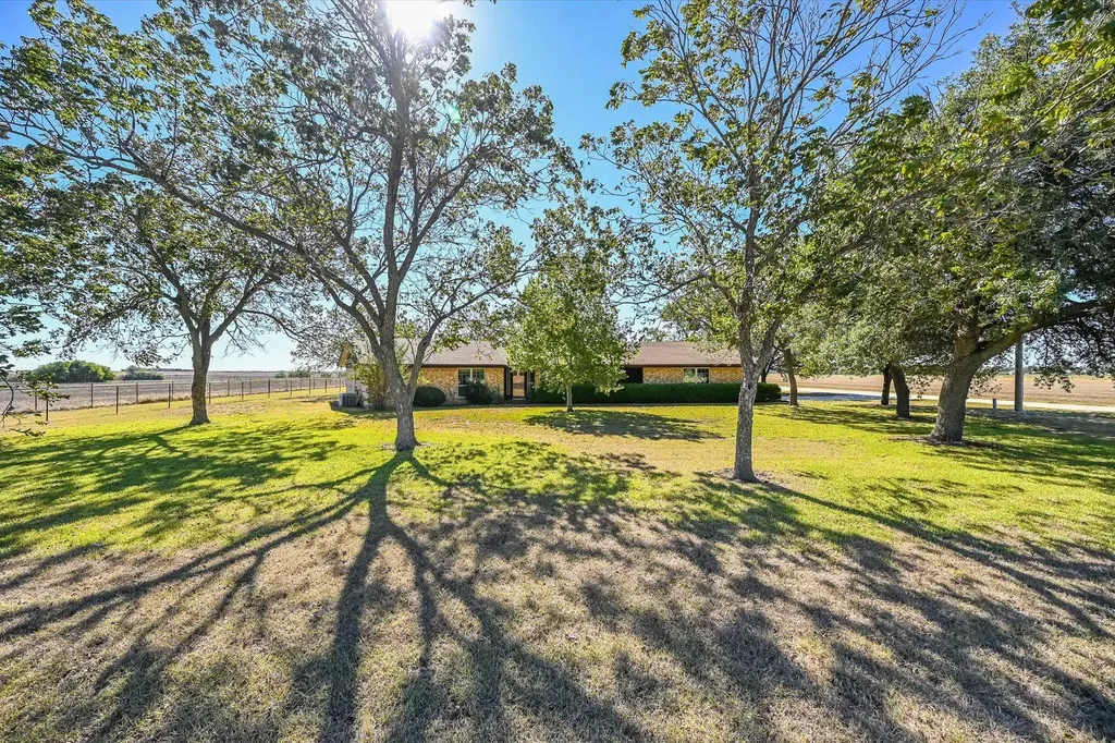 958 County Road 124 Georgetown TX 78626