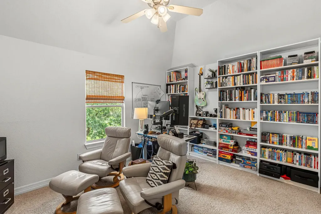 454 Fall Circle Kyle TX 78640