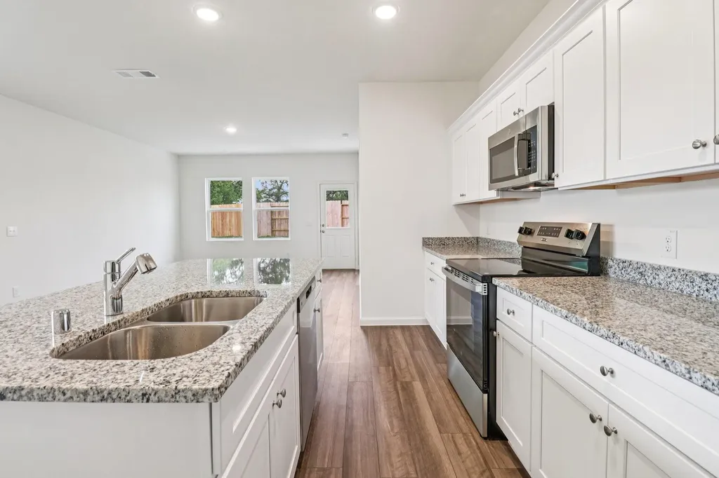 5329 Calluna Drive Austin TX 78725