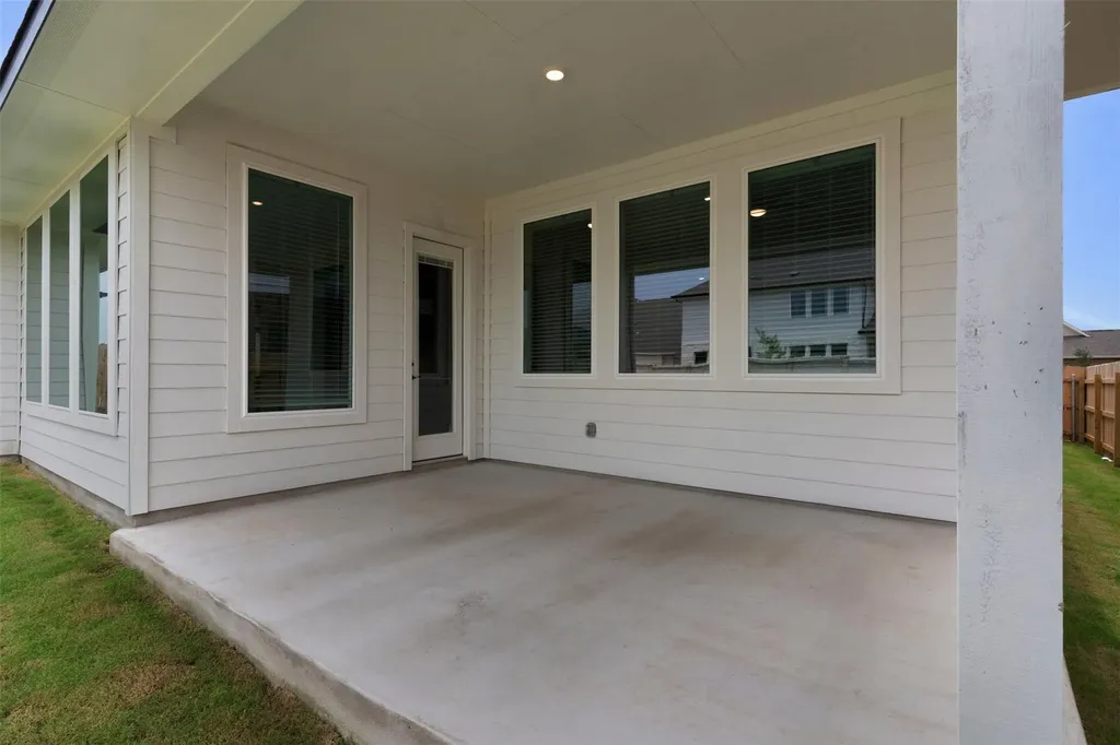 19812 Zook Road Pflugerville TX 78660