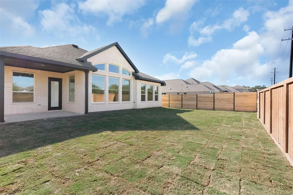 328 Ridgewell Loop Georgetown TX 78633