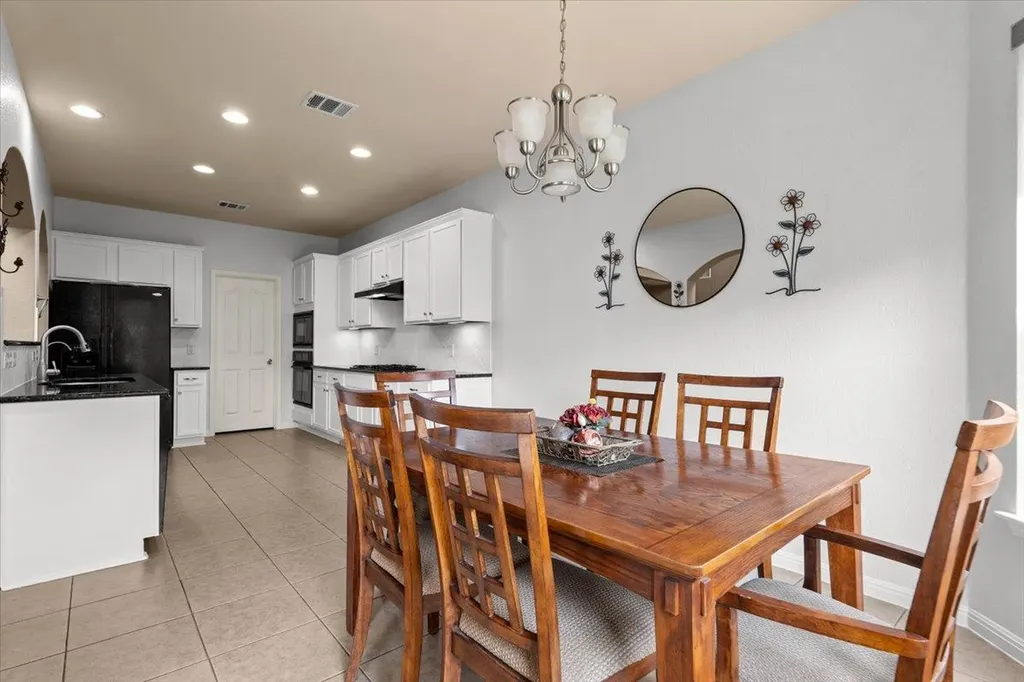 1201 Drake Cove Leander TX 78641