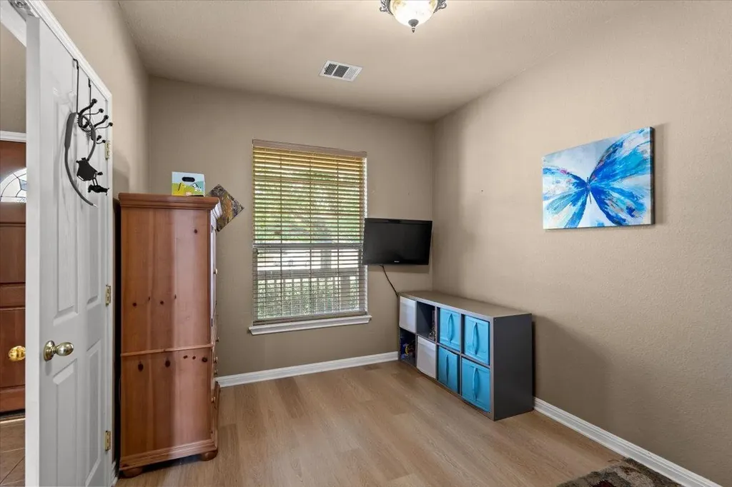 1201 Drake Cove Leander TX 78641