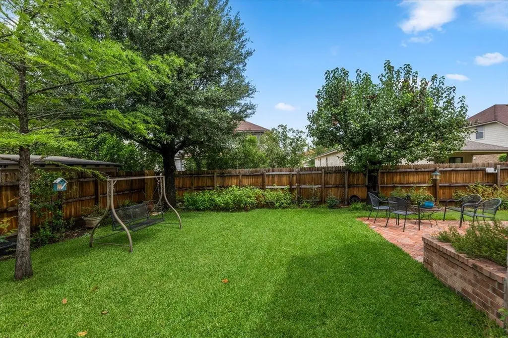 1201 Drake Cove Leander TX 78641