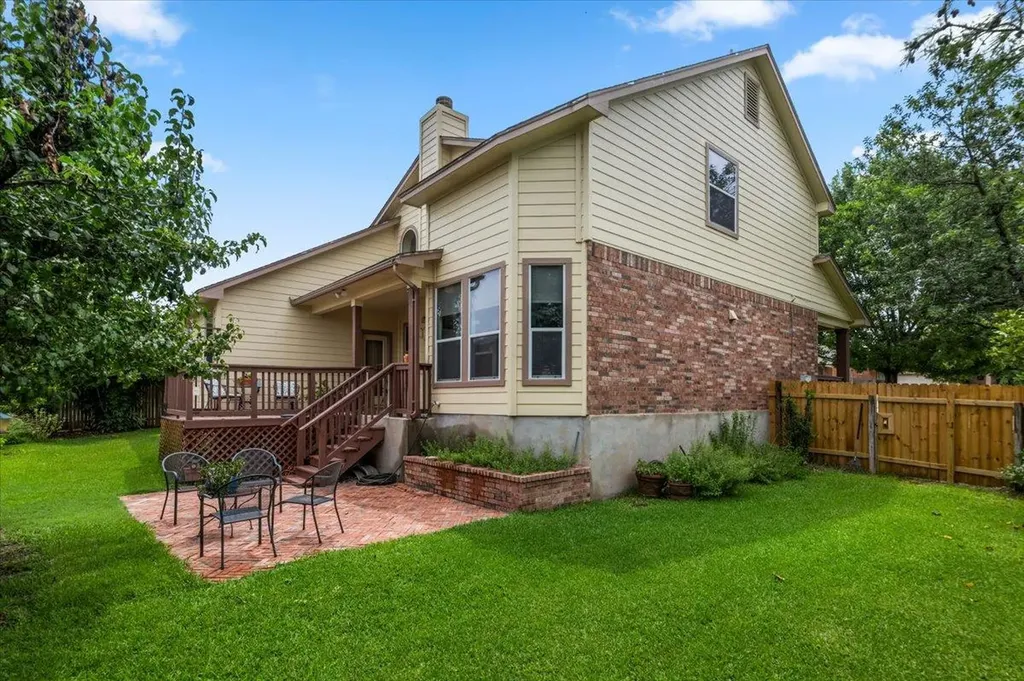 1201 Drake Cove Leander TX 78641