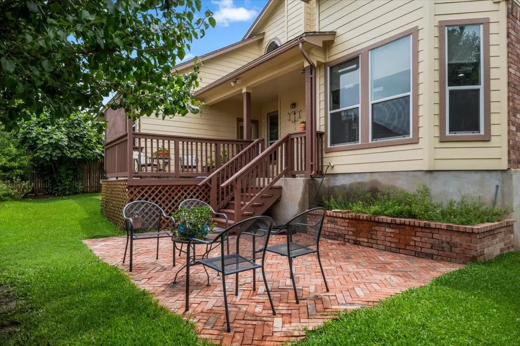 1201 Drake Cove Leander TX 78641
