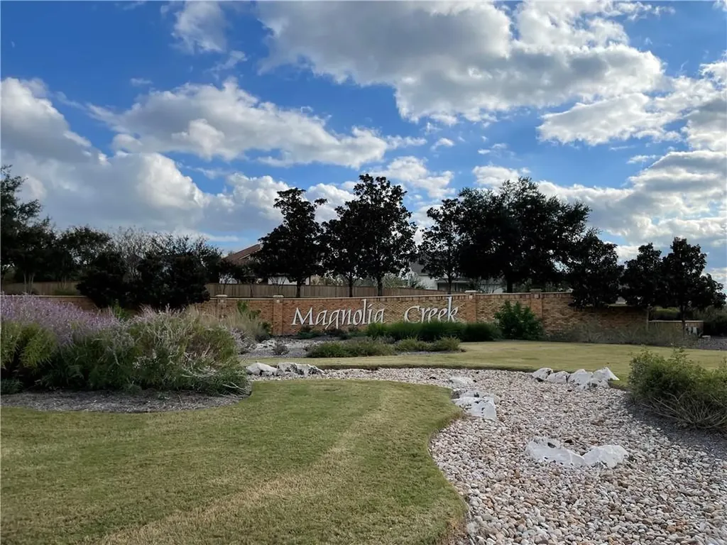 1201 Drake Cove Leander TX 78641
