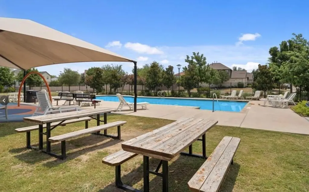 1201 Drake Cove Leander TX 78641