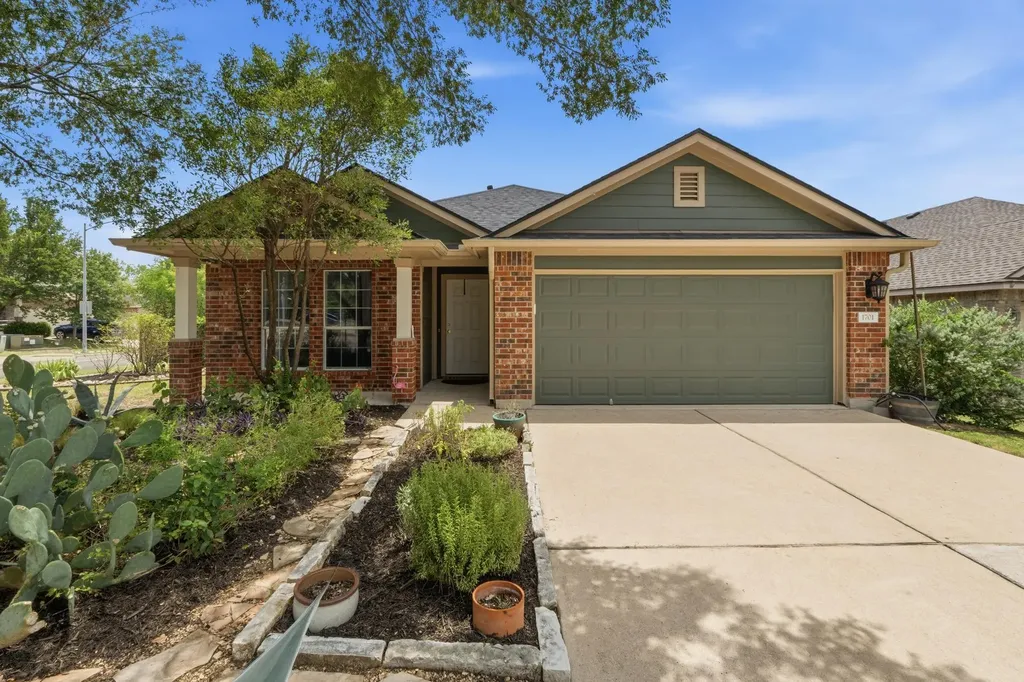 1701 Mcclannahan Drive Austin TX 78748