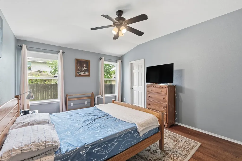 1701 Mcclannahan Drive Austin TX 78748