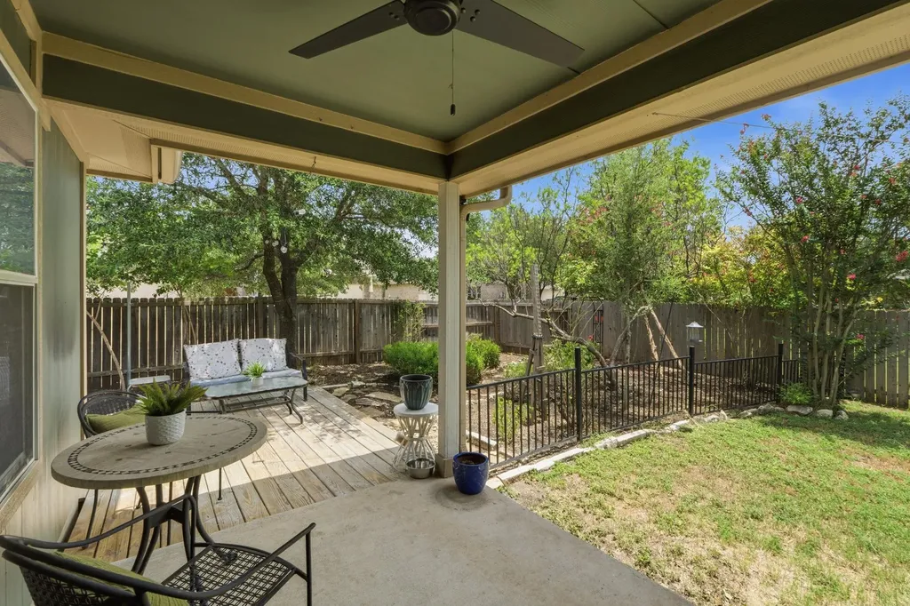 1701 Mcclannahan Drive Austin TX 78748