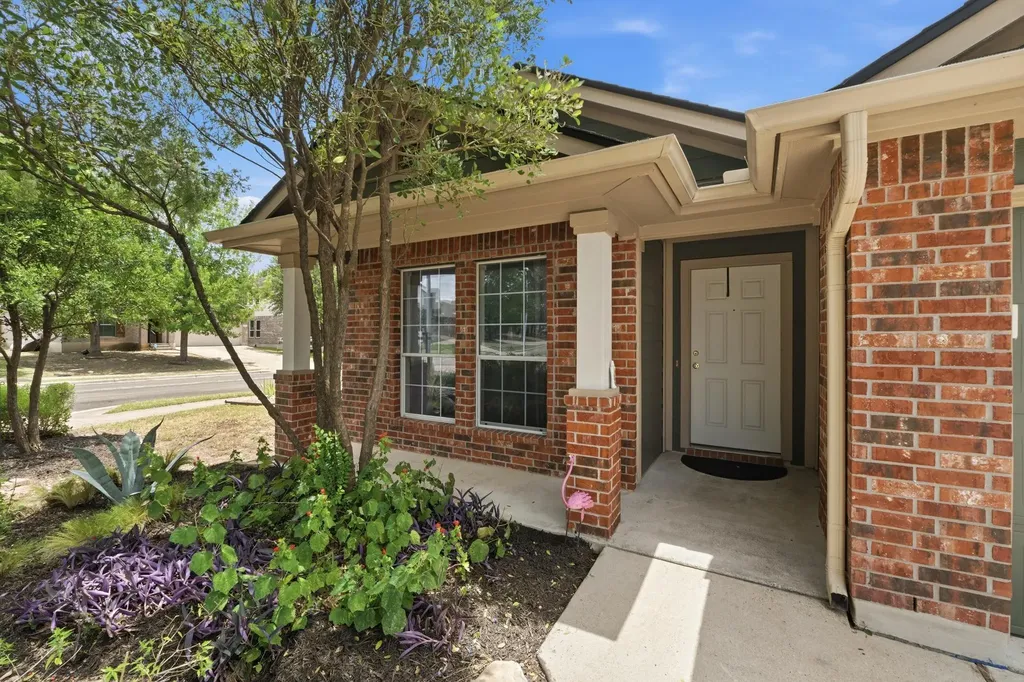1701 Mcclannahan Drive Austin TX 78748