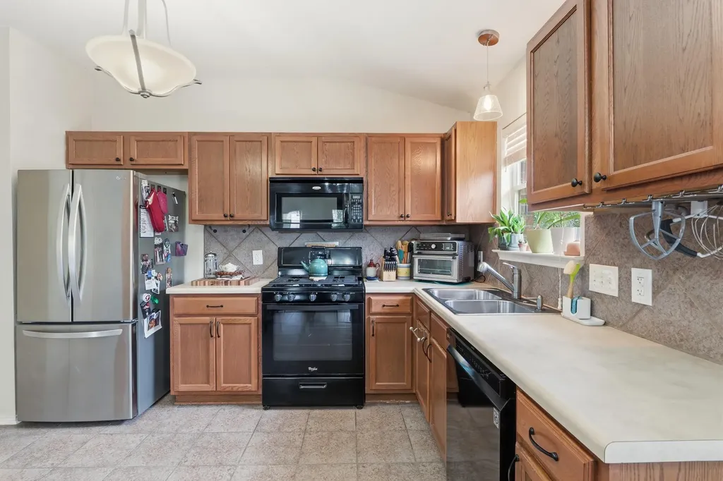 1701 Mcclannahan Drive Austin TX 78748