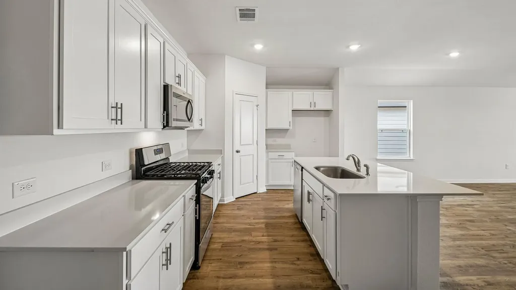 275 Mustang Lake Circle Buda TX 78610