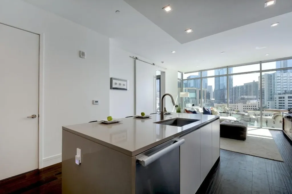 501 West Avenue Austin TX 78701