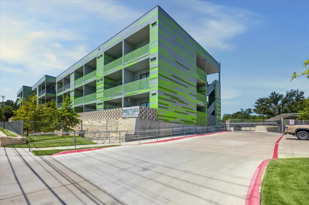 4004 Banister Lane Austin TX 78704