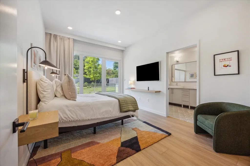 4004 Banister Lane Austin TX 78704