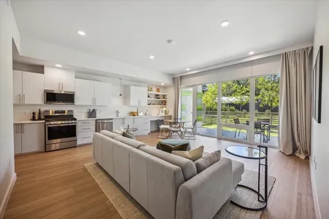 4004 Banister Lane Austin TX 78704