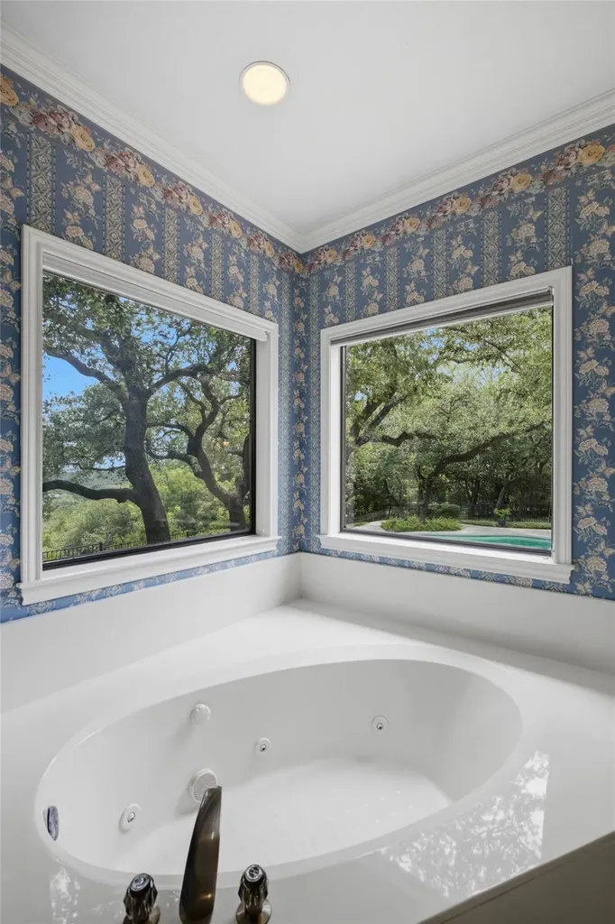8801 Bell Mountain Drive Austin TX 78730