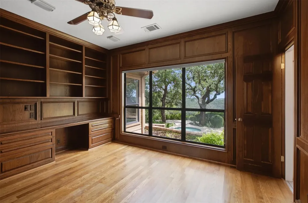 8801 Bell Mountain Drive Austin TX 78730