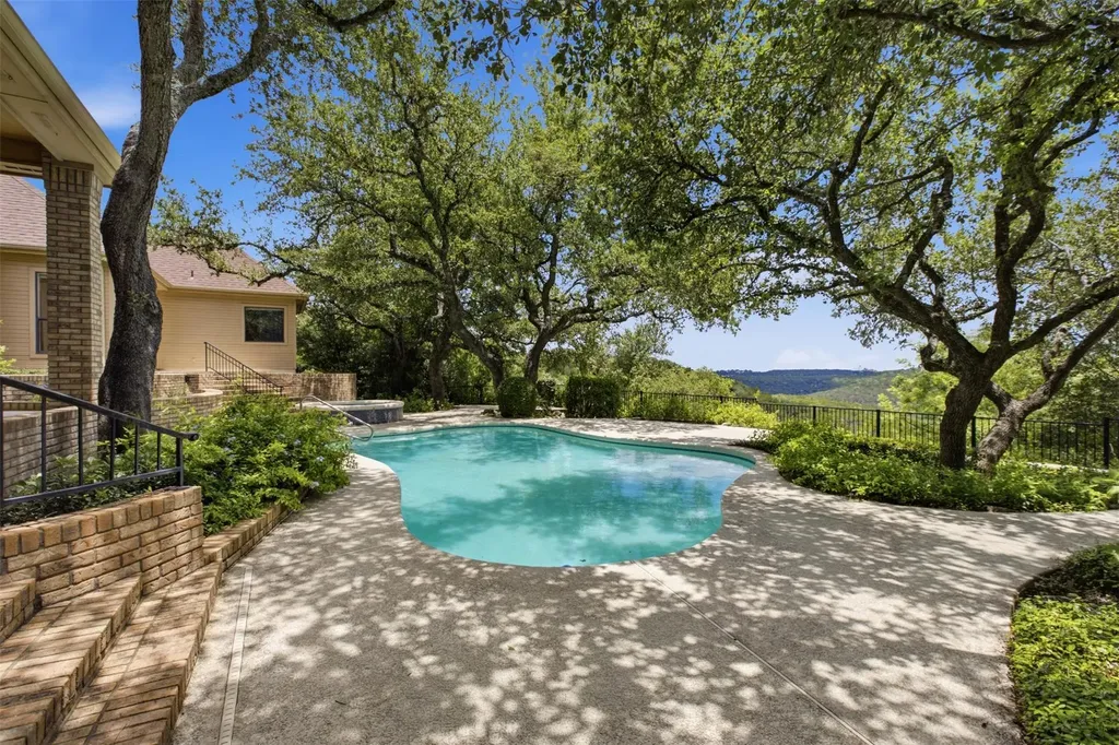 8801 Bell Mountain Drive Austin TX 78730