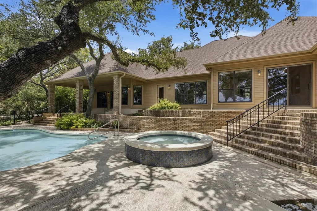 8801 Bell Mountain Drive Austin TX 78730