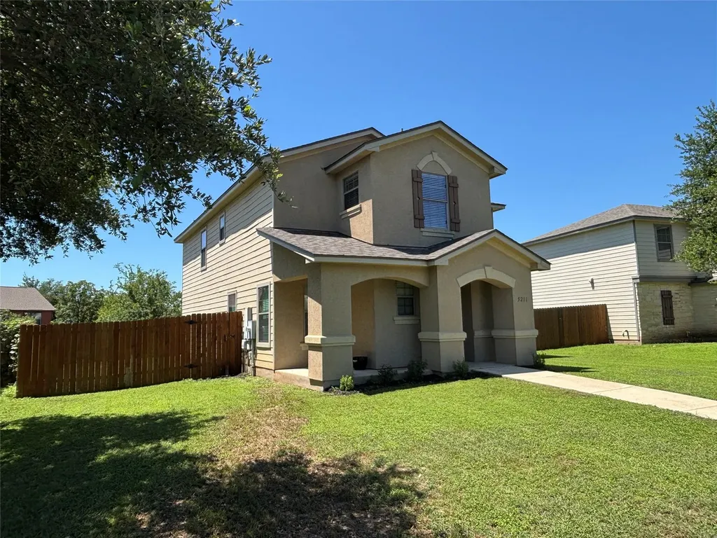 5211 Viewpoint Drive Austin TX 78744