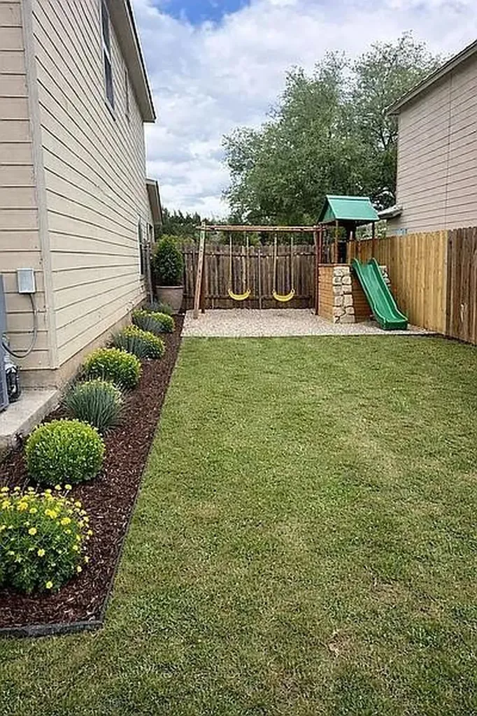 5211 Viewpoint Drive Austin TX 78744