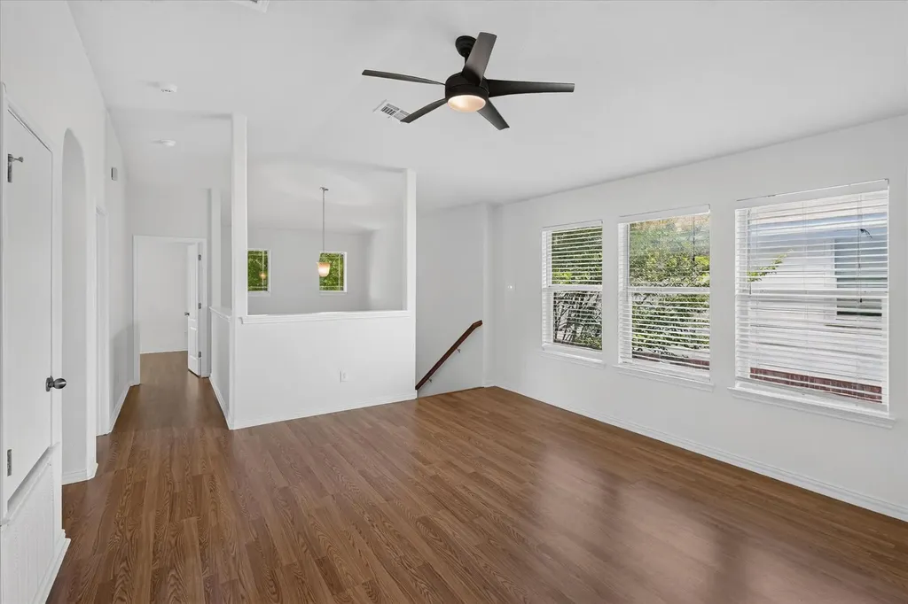 11901 Buzz Schneider Lane Austin TX 78748