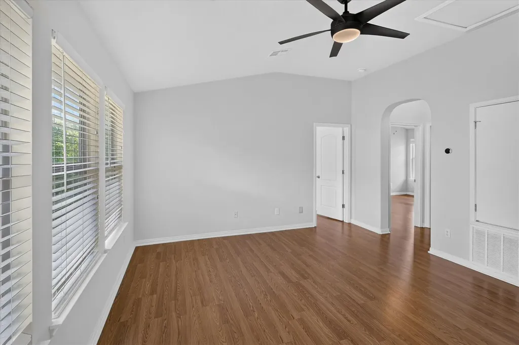 11901 Buzz Schneider Lane Austin TX 78748