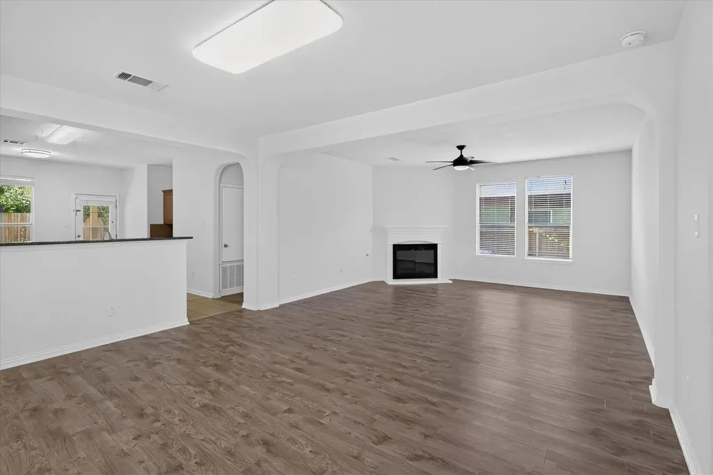11901 Buzz Schneider Lane Austin TX 78748