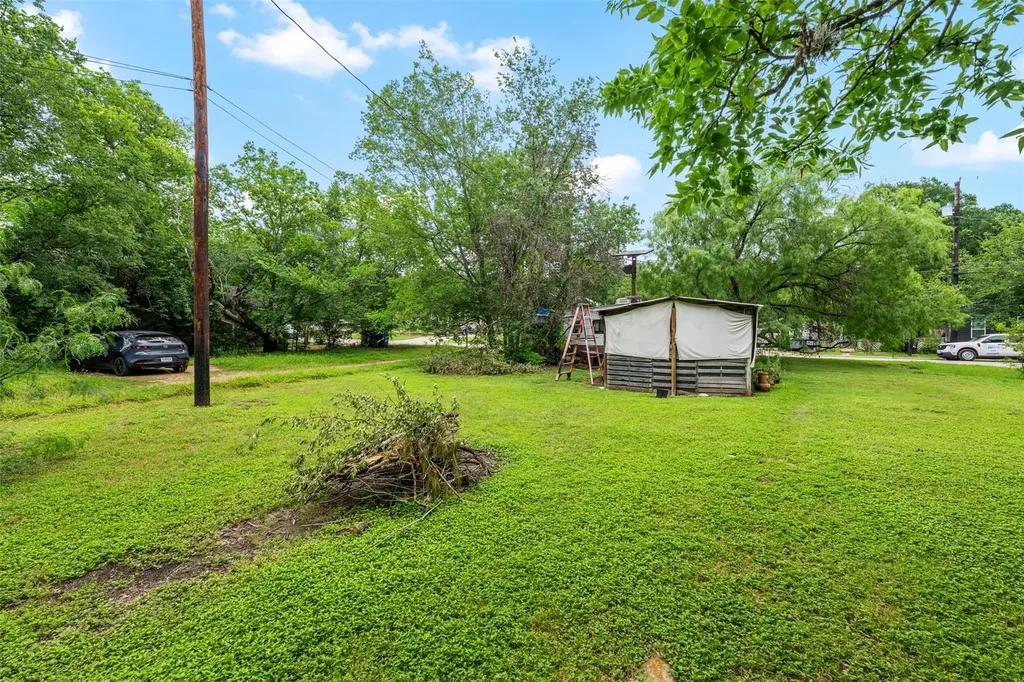 1132 Eleanor Street Austin TX 78721