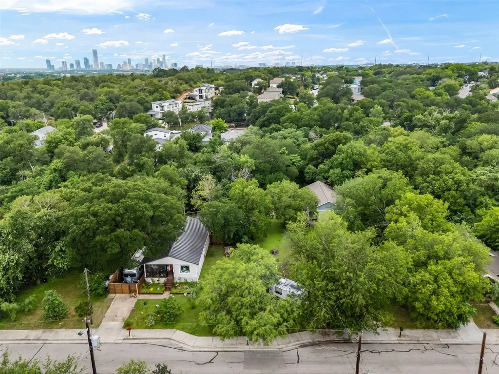 1132 Eleanor Street Austin TX 78721