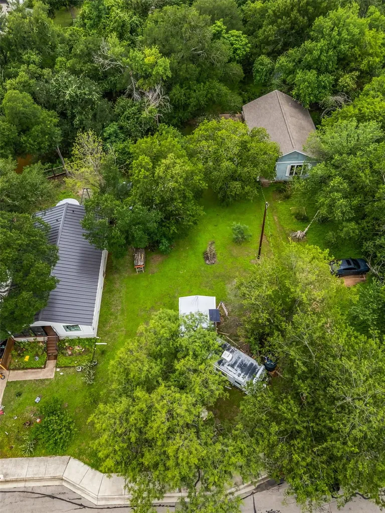 1132 Eleanor Street Austin TX 78721