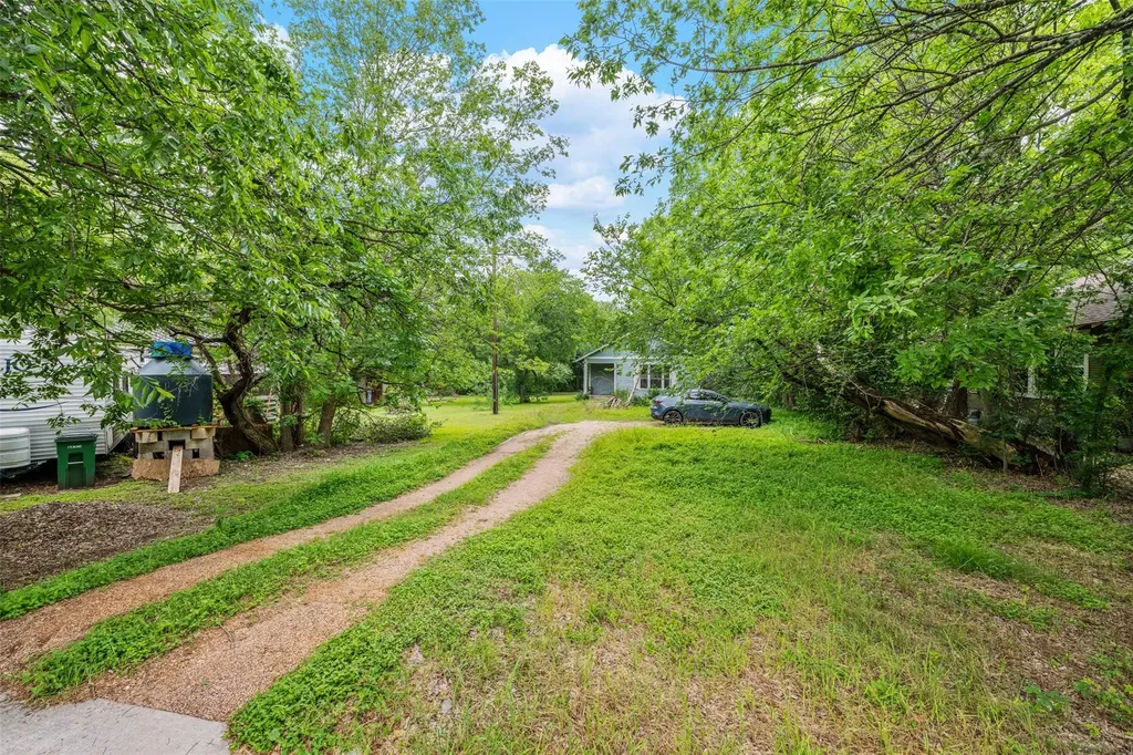 1132 Eleanor Street Austin TX 78721