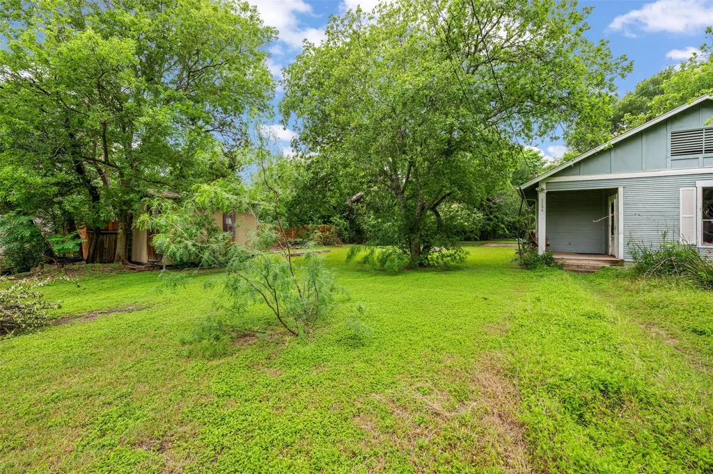 1132 Eleanor Street Austin TX 78721