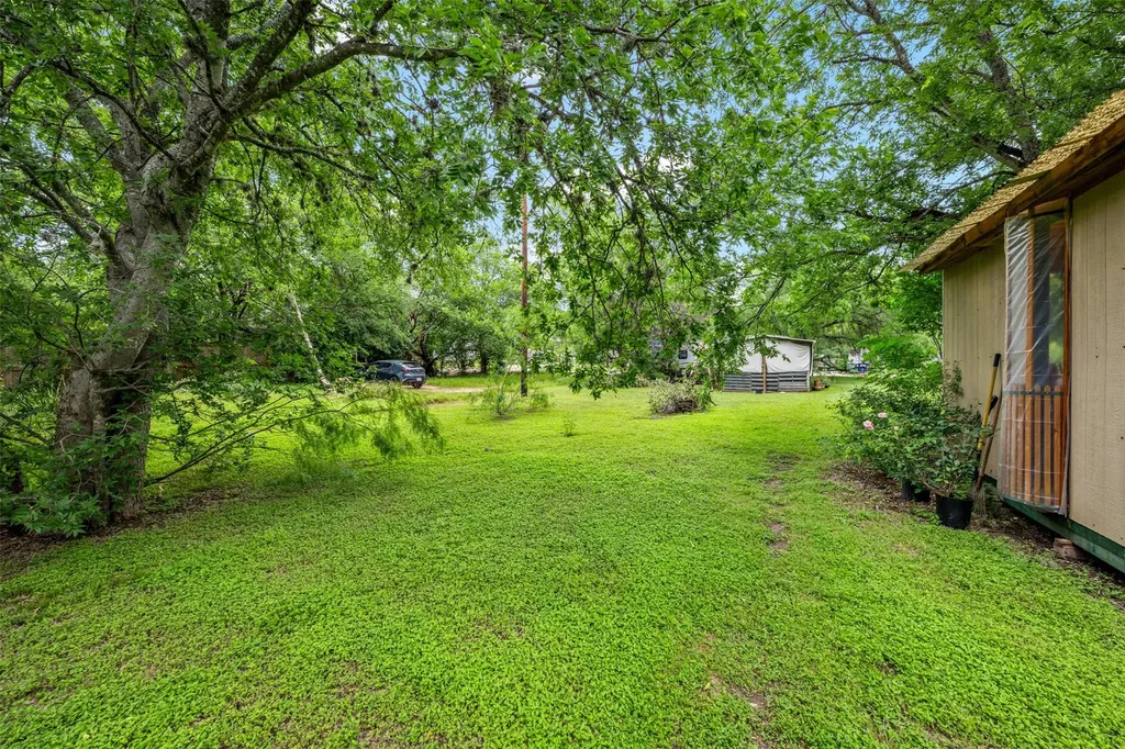 1132 Eleanor Street Austin TX 78721