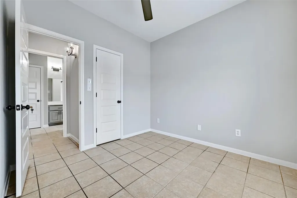 2909 Saville Loop Austin TX 78741