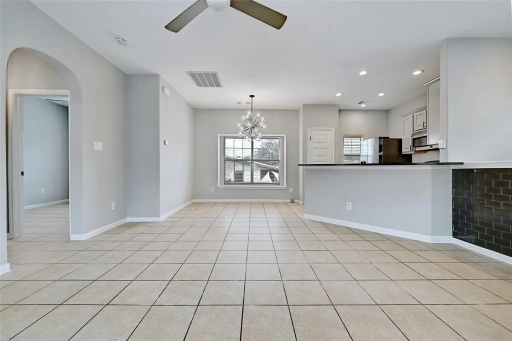 2909 Saville Loop Austin TX 78741