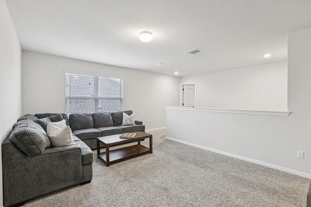 204 Swinging H Lane Georgetown TX 78633
