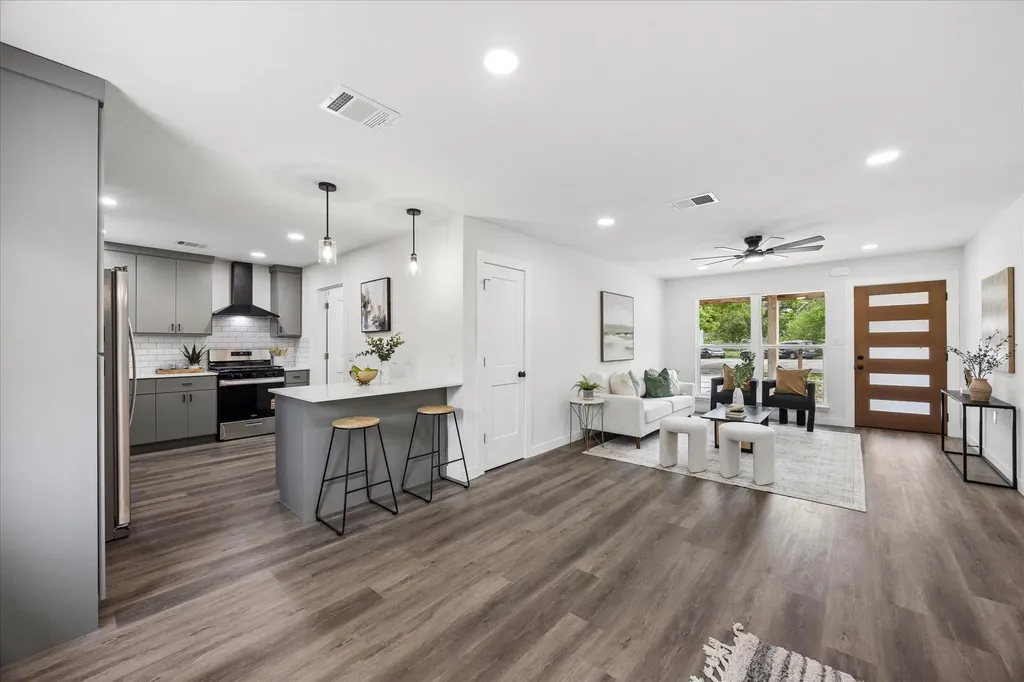 2103 Fordham Cove Austin TX 78723
