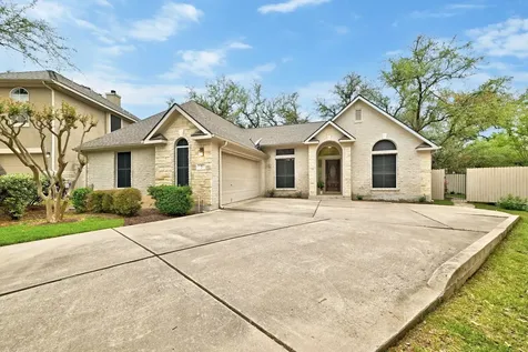7 Muirfield Greens Cove Lakeway TX 78738
