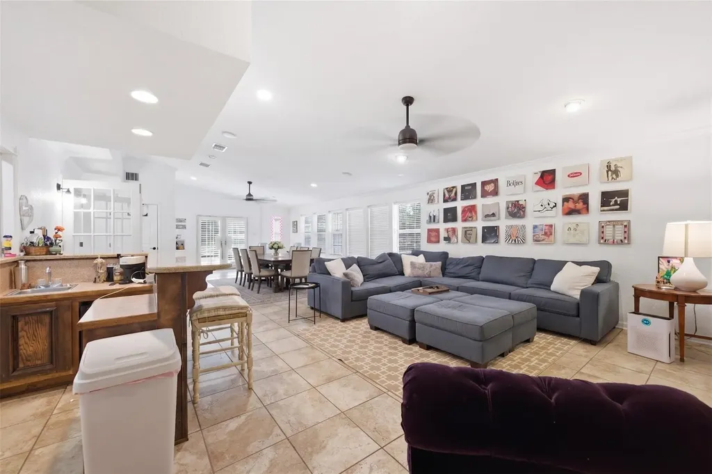 3409 Lakeside Drive Austin TX 78723