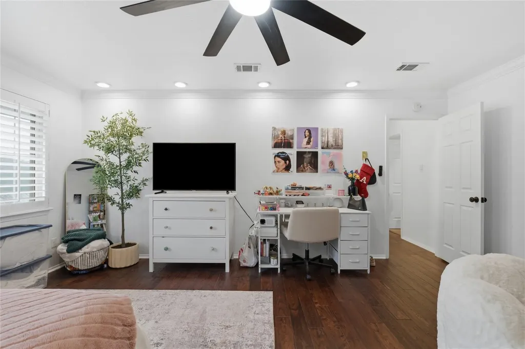 3409 Lakeside Drive Austin TX 78723